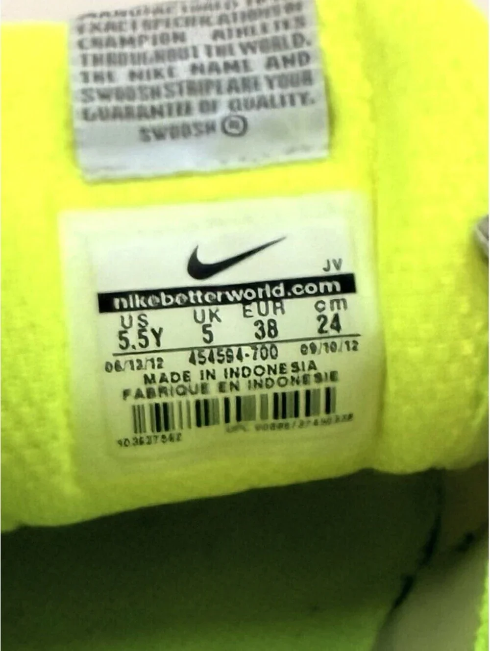 Nike Dual Fusion ST 2 Volt Running Shoes Big Kids 5.5Y EU 38 Neon Yellow
